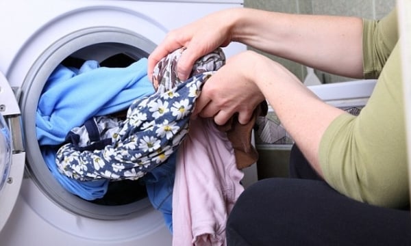 Bơm chất độc từ nước vào quần áo: Máy giặt gây vô sinh và dị tật bẩm sinh?